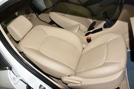 2015款奇瑞艾瑞泽7