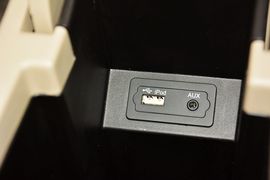 2015款奇瑞艾瑞泽7