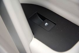2015款雪佛兰科帕奇2.4L两驱城市版