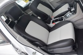 2015款雪佛兰科帕奇2.4L两驱城市版