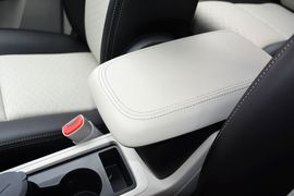 2015款雪佛兰科帕奇2.4L两驱城市版