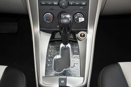 2015款雪佛兰科帕奇2.4L两驱城市版