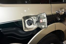 2016款三菱帕杰罗3.0L自动尊贵版