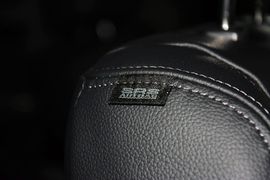 2016款三菱帕杰罗3.0L自动尊贵版