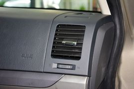 2016款三菱帕杰罗3.0L自动尊贵版