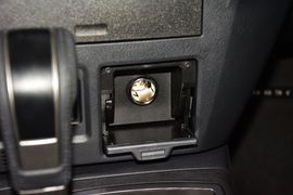 2016款三菱帕杰罗3.0L自动尊贵版