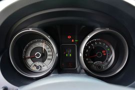 2016款三菱帕杰罗3.0L自动尊贵版