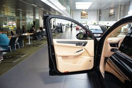 2016款保时捷Macan