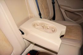 2016款保时捷Macan