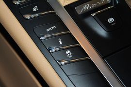 2016款保时捷Macan