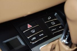 2016款保时捷Macan