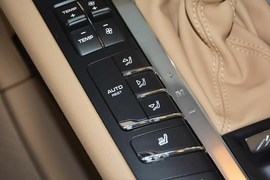 2016款保时捷Macan