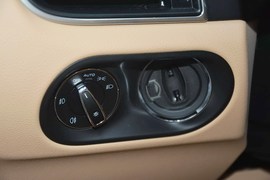 2016款保时捷Macan