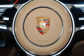 2016款保时捷Macan