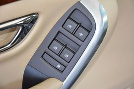2015款荣威950