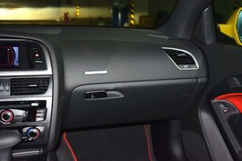 2014款奥迪A5敞篷45TFSI风尚版