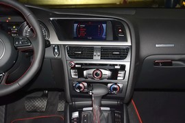 2014款奥迪A5敞篷45TFSI风尚版