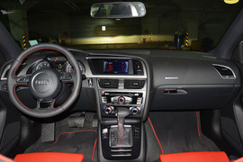 2014款奥迪A5敞篷45TFSI风尚版