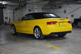 2014款奥迪A5敞篷45TFSI风尚版