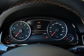   2013款大众途锐3.0TSI X 十周年限量版