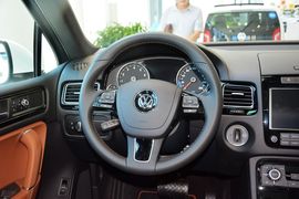 2013款大众途锐3.0TSI