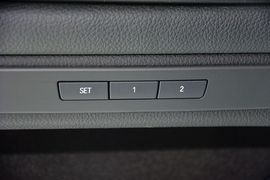 2014款宝马520i旅行版