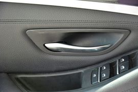 2014款宝马520i旅行版