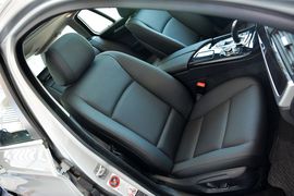 2014款宝马520i旅行版