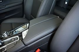 2014款宝马520i旅行版