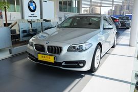 2014款宝马520i旅行版