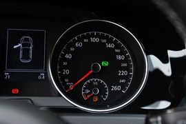 2015款大众高尔夫1.4TSI自动R-Line