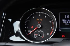 2015款大众高尔夫1.4TSI自动R-Line