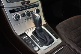 2015款大众迈腾旅行轿车2.0TSI舒适型