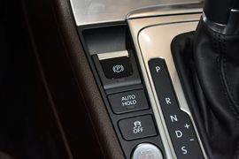 2015款大众迈腾旅行轿车2.0TSI舒适型
