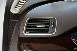 2015款大众迈腾旅行轿车2.0TSI舒适型