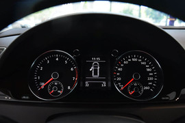 2015款大众迈腾旅行轿车2.0TSI舒适型