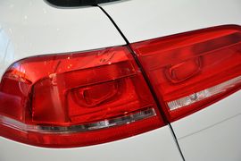 2015款大众迈腾旅行轿车2.0TSI舒适型