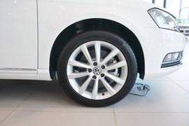 2015款大众迈腾旅行轿车2.0TSI舒适型