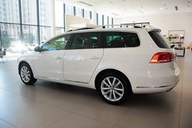 2015款大众迈腾旅行轿车2.0TSI舒适型