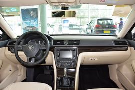 2015款大众帕萨特1.8TSI
