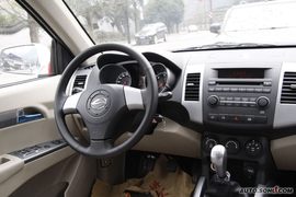 2010款陆风X8柴油版试驾实拍