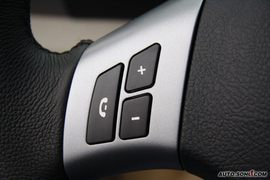 2010款陆风X8柴油版试驾实拍