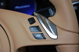 2014款保时捷Panamera