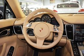 2014款保时捷Panamera
