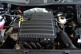 2015款大众朗行1.6L手动舒适型