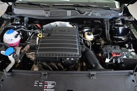 2015款大众朗行1.6L手动舒适型