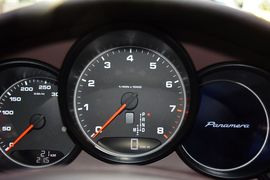 2014款保时捷Panamera
