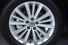 2015款大众朗行1.6L手动舒适型