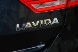 2015款大众朗行1.6L手动舒适型