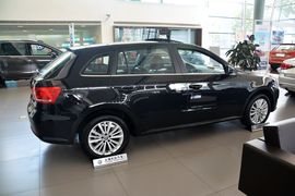 2015款大众朗行1.6L手动舒适型